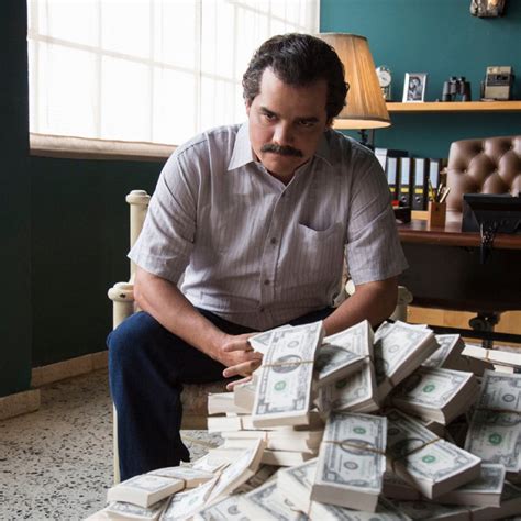 watch narcos online putlocker.